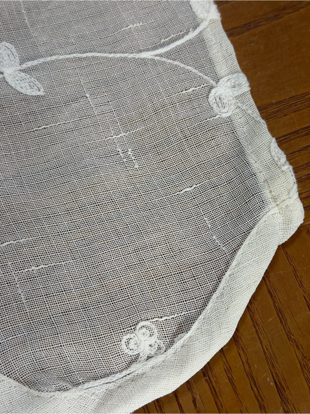 Embroidered  Ivory Floral Cafe' Curtain Panel Cottage Farmhouse Scalloped Hem